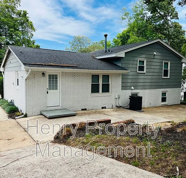 3415 Carolyn Dr — Photo 24