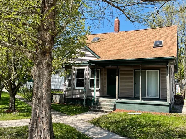 513 1st St, La Porte, IN 46350