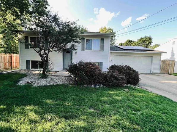 1712 Elm St, Mount Pleasant, MI 48858