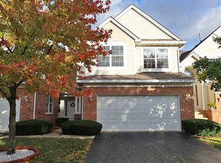 105 Bay Dr, Itasca, IL 60143