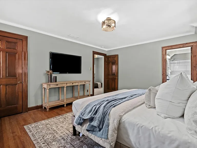 312 McKinley Ave #WHOLE HOUSE — Photo 19