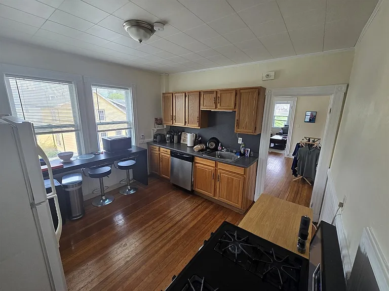60 Dustin St #2 — Photo 1