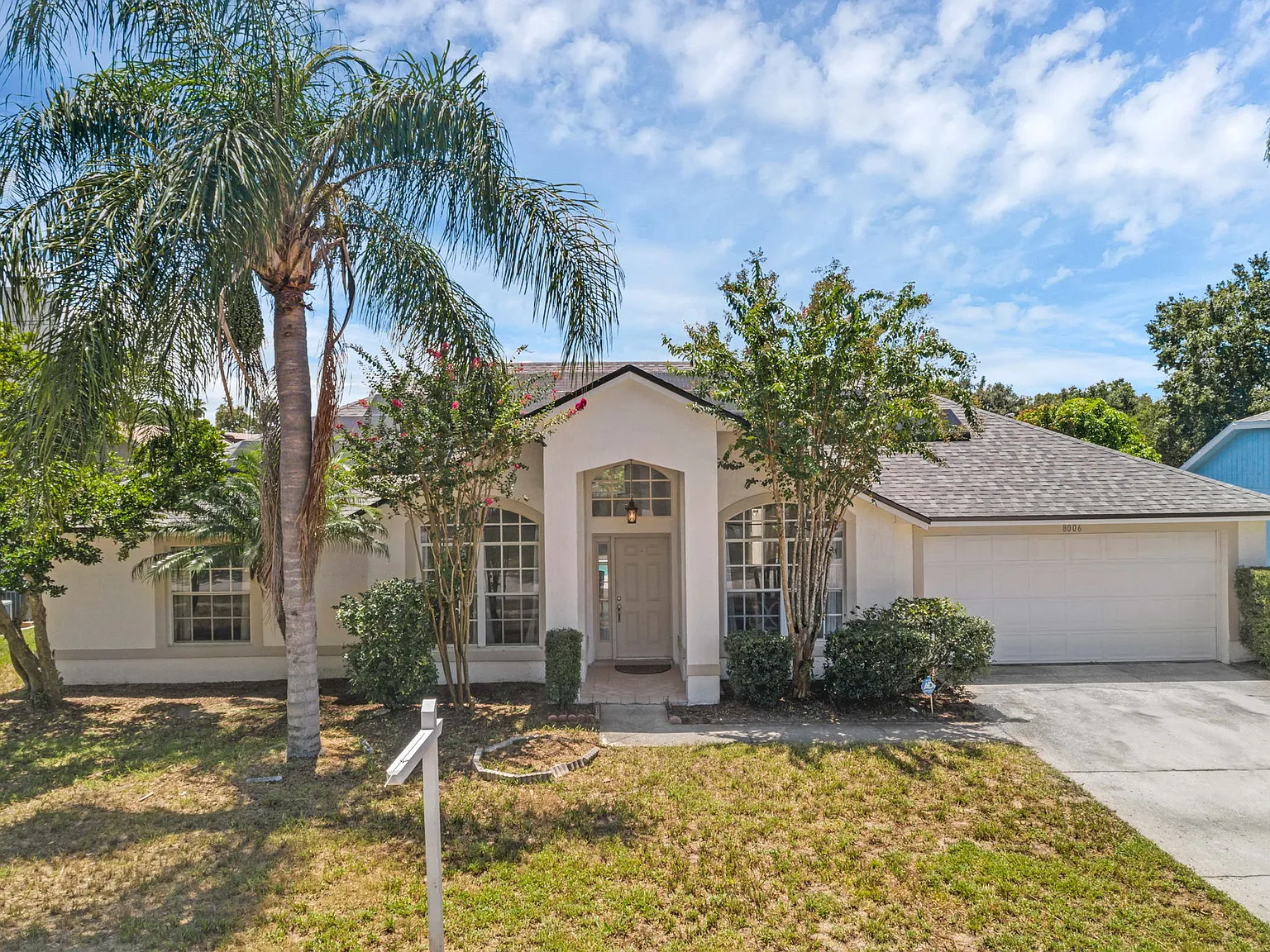 4 bed, 1970 sqft, $3,350 — Photo 1
