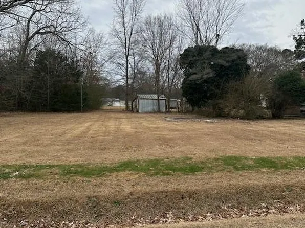 203 W Edgecombe Street, Whitakers, NC 27891