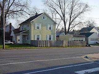2nd image of 3951 Grantley Rd