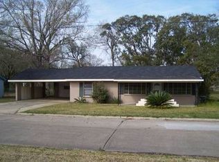 400 Navarre St, Sulphur, LA 70663
