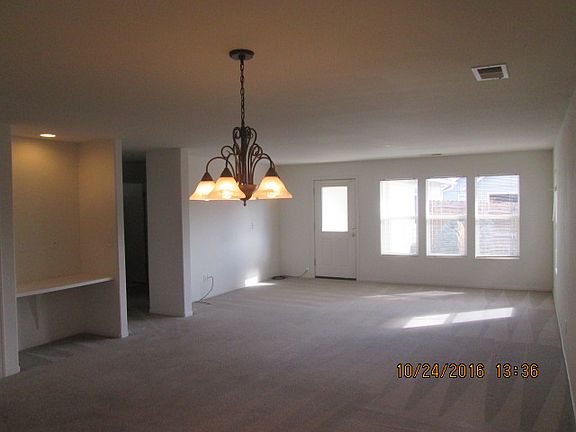 2nd image of 1433 Honey Locust Ave