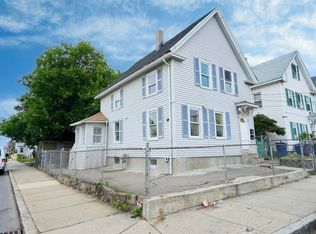 2 Lexington St, Lawrence, MA 01841