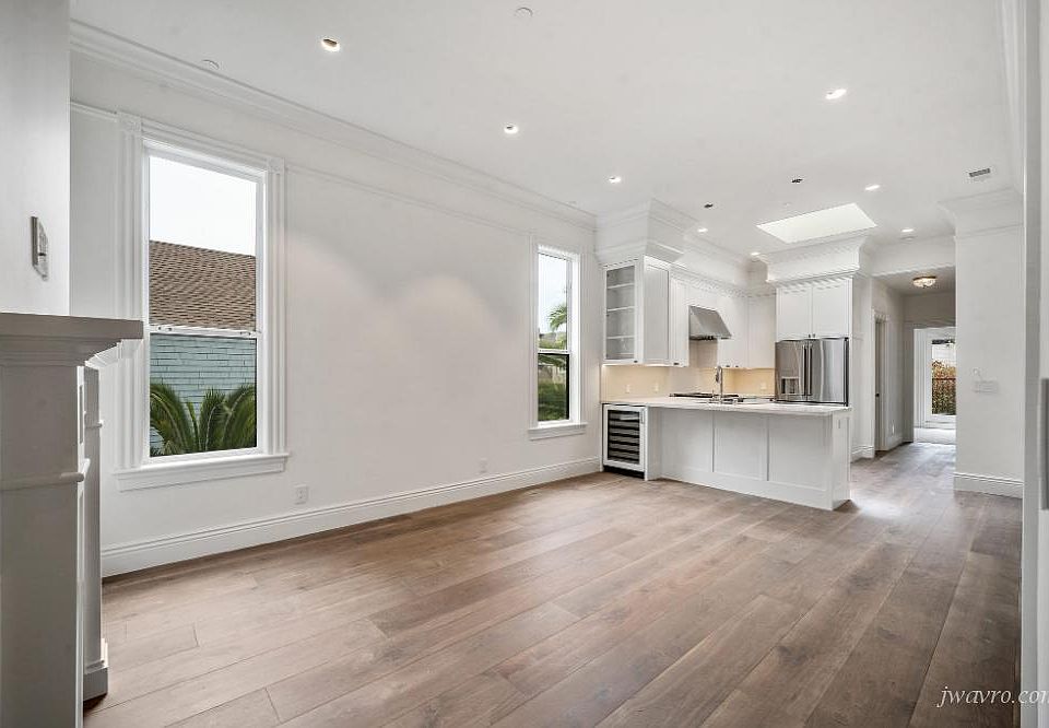 1st image of 1645 Grove St #1645