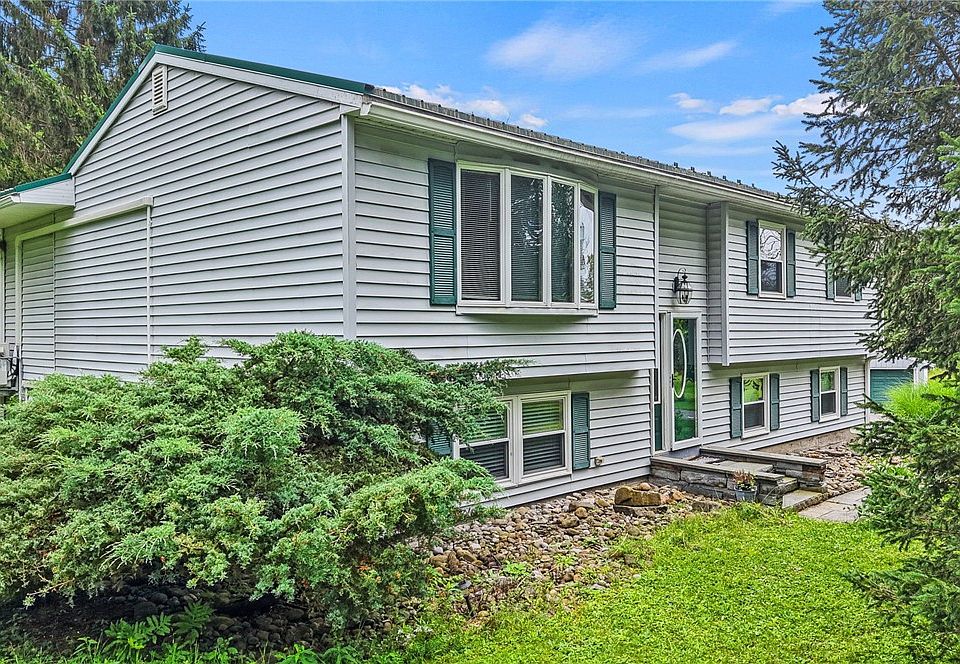1st image of 35 Deerfield Ln