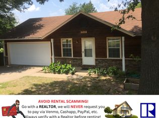3518 W Buckeye St, Fayetteville, AR 72704