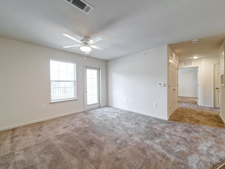 The Hub on Harris Apartment Homes — Photo 17