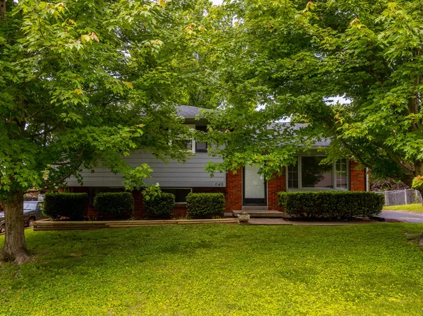 648 Kingston Rd, Lexington, KY 40505