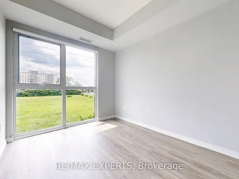 3237 Bayview Ave #102 — Photo 28