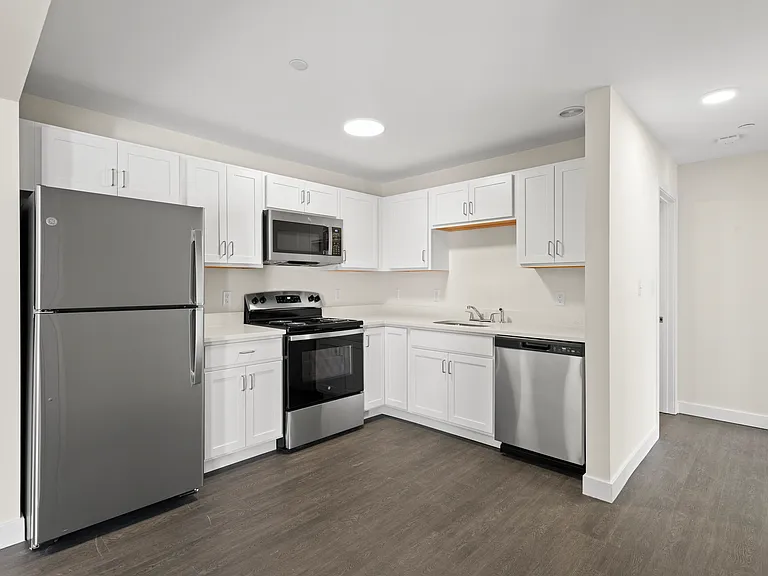 Granite Place — Photo 34