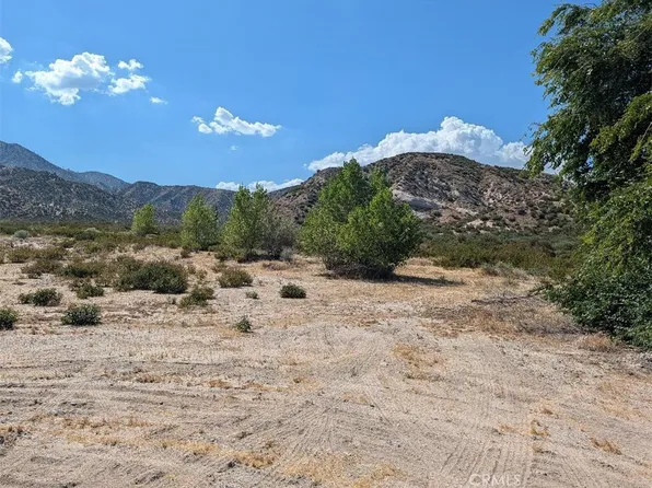 6263 Dusty Ln, Phelan, CA 92371