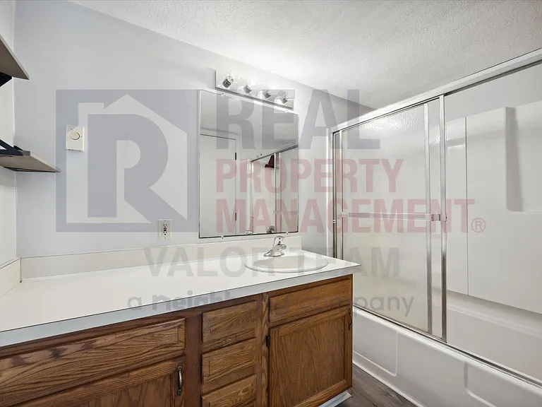 6256 Wayland Rd — Photo 9