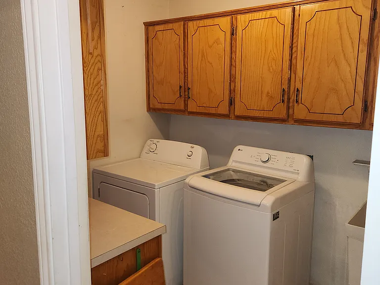1922 Pheasant Dr — Photo 11