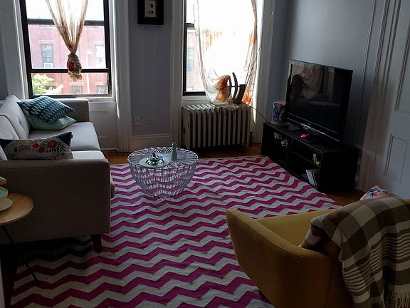living room photo 2