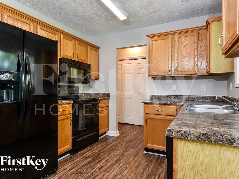1405 Somerset Crossing Ln — Photo 7