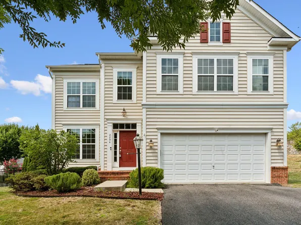 2204 Turnbuckle Ln, Woodbridge, VA 22191