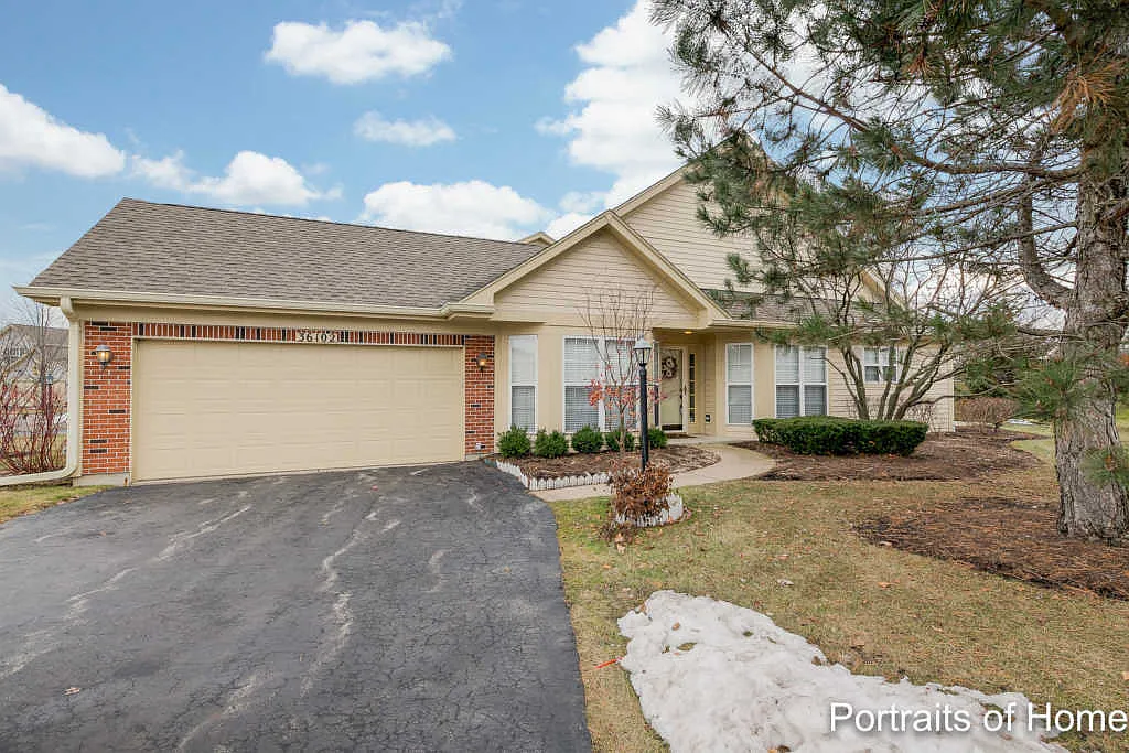 36102 N New Bridge Ct photo 1