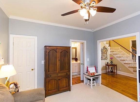 3rd image of 7415 Leharne Dr