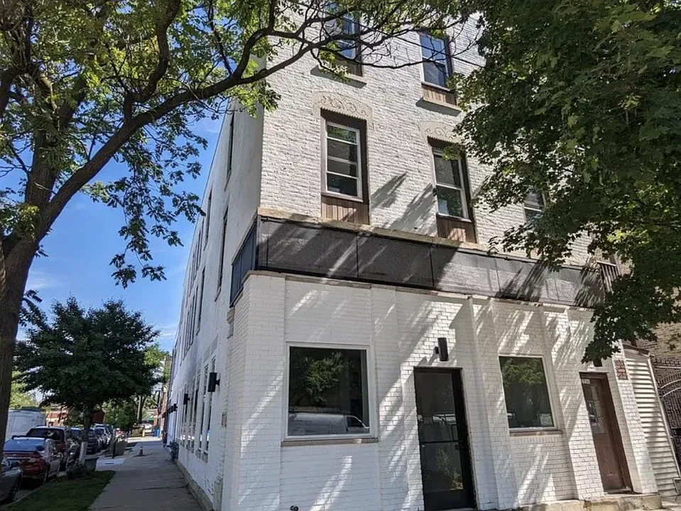 449 N Elizabeth St #1S