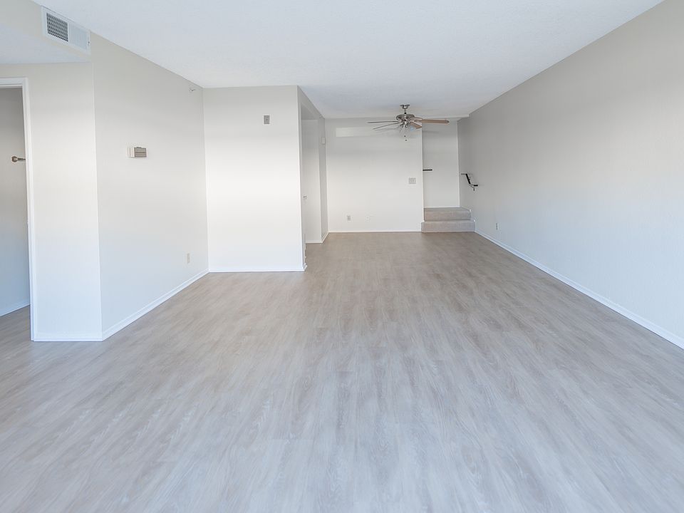 LIVINGROOM IN ACTUAL FORM