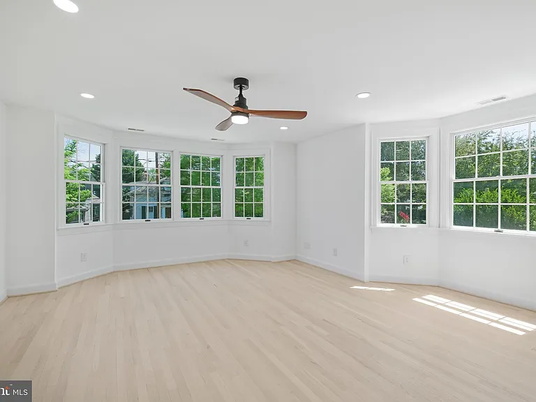 4400 Ridge St — Photo 16