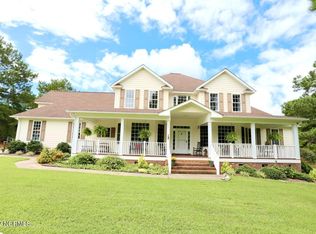 171 Lost Trail Dr, West End, NC 27376