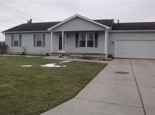 2672 David Dr, Niagara Falls, NY 14304