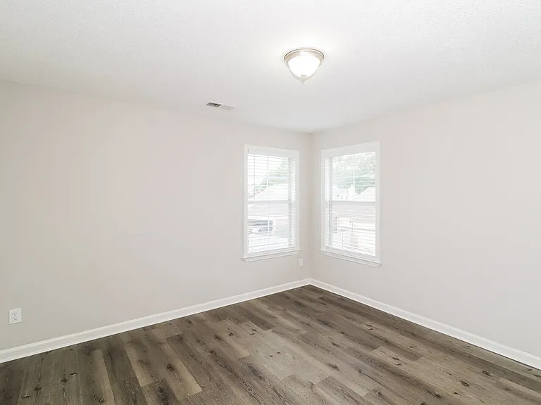 1132 Hoska Cv — Photo 13