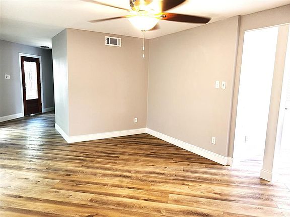 4th image of 13204 Trail Hollow Dr