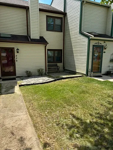 229 E Green Valley Cir Photo 1