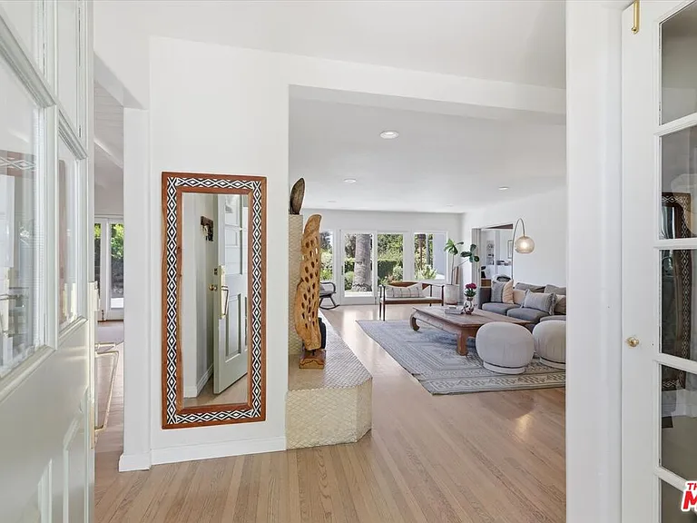 3240 Tilden Ave — Photo 5