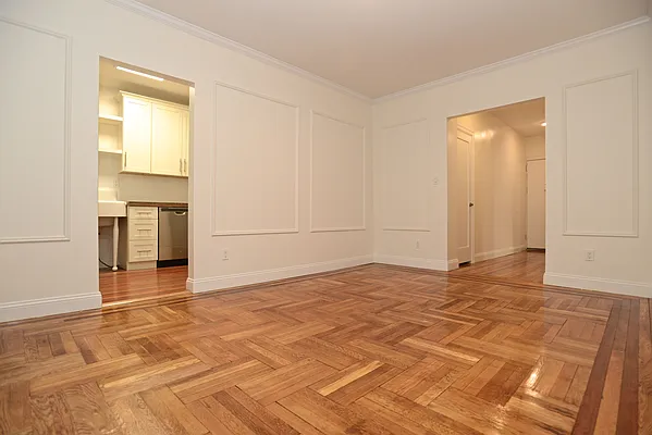 Rented by Space Real Estate | media 31