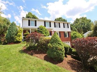 321 Casa Dr, Pittsburgh, PA