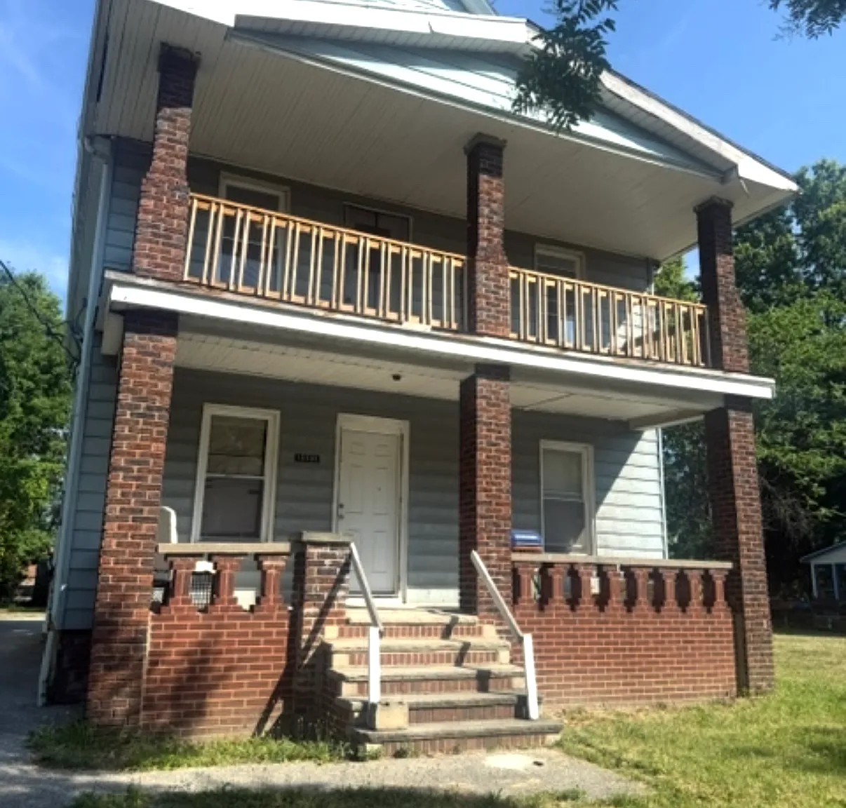 2 bed, 800 sqft, $1,200 — Photo 1