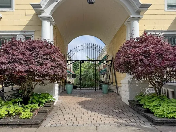 7 Genesee Ct, Utica, NY 13502