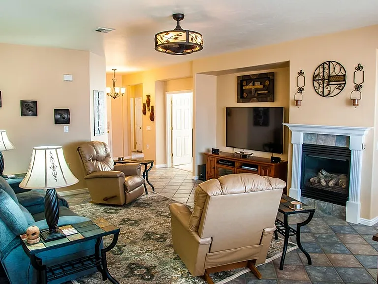 4366 S Kiva Hill Dr — Photo 8