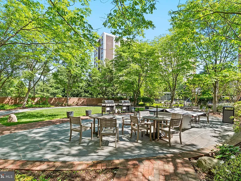 11700 Old Georgetown Rd #1007 — Photo 33