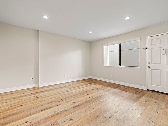 3rd image of 1225 Stanley Ave APT 103