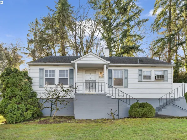 21655 Willamette Dr, West Linn, OR 97068