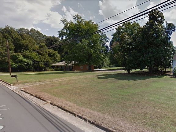 5th image of 708 Burlington Ave