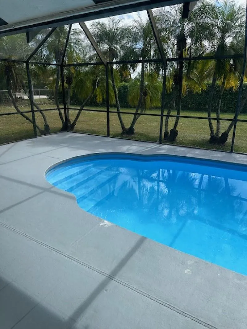4 bed, 2.5 bath, 2592 sqft, $3,800 — Photo 4