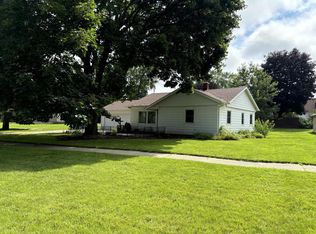 7917 Pershing Blvd, Kenosha, WI 53142