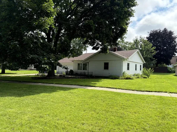 7917 Pershing BOULEVARD, Kenosha, WI 53142