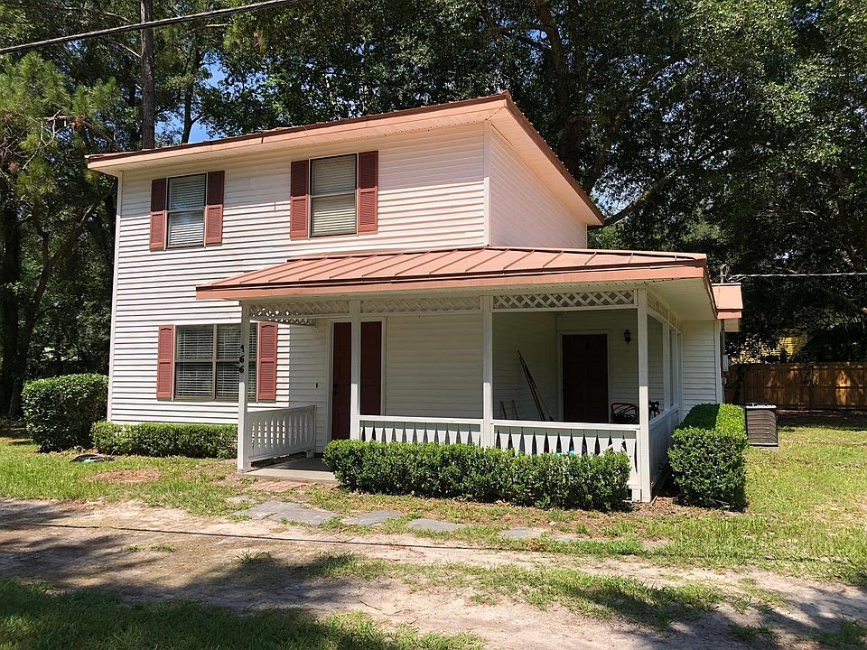 1st image of 166 SW Walter Ave
