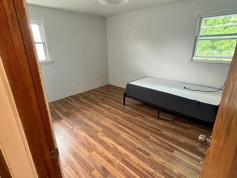 617 June St — Photo 11